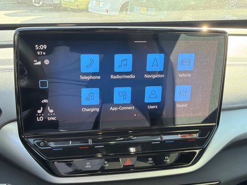 Certified 2023 Volkswagen ID.4 Pro RWD image 26