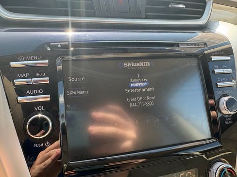 Used 2017 Nissan Murano SL w/ SL Technology Package FWD image 18