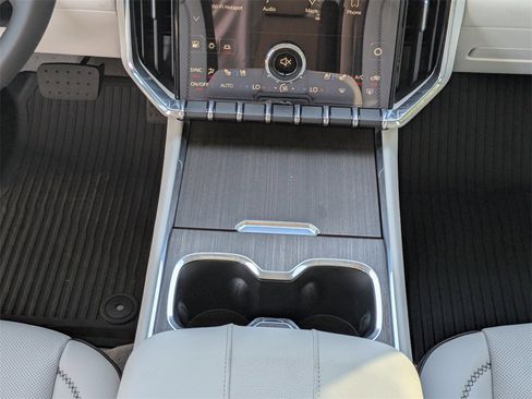 New 2026 GMC Acadia Denali w/ Super Cruise Package image 20