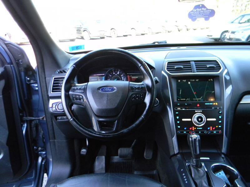 Used 2018 Ford Explorer Sport w/ Equipment Group 401A AWD/4WD image 17