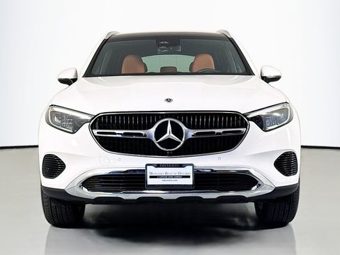 Certified 2026 Mercedes-Benz GLC 300 image 2