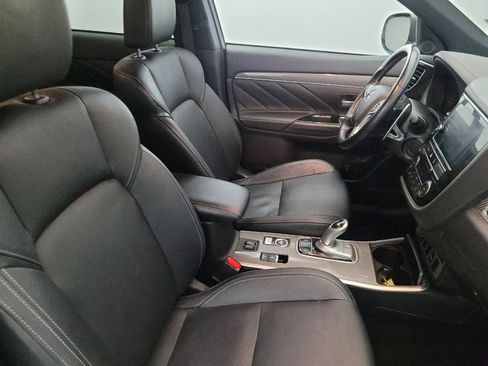 Used 2019 Mitsubishi Outlander SEL image 21