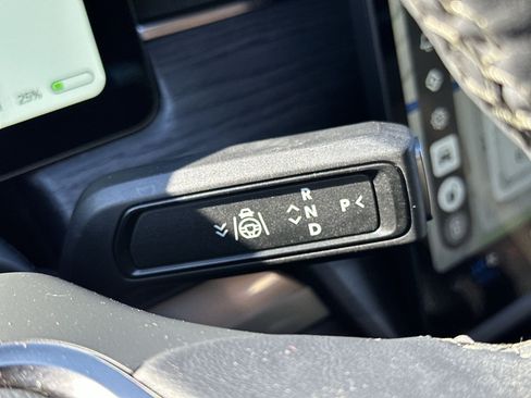 Used 2024 Rivian R1T Adventure Dual AWD/4WD image 23