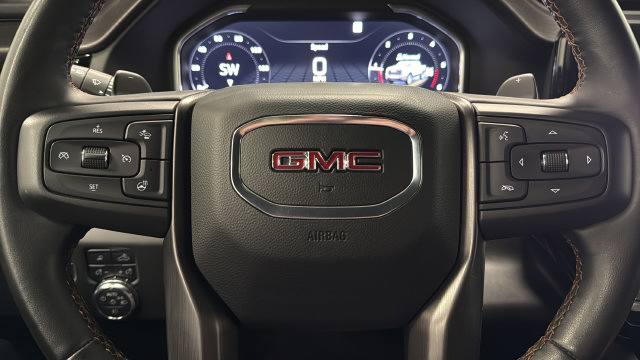 Used 2023 GMC Sierra 1500 AT4 w/ Technology Package AWD/4WD image 16