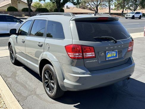 Used 2020 Dodge Journey SE w/ SE Popular Equipment Group FWD image 5