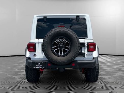 Used 2024 Jeep Wrangler Unlimited Rubicon AWD/4WD image 4