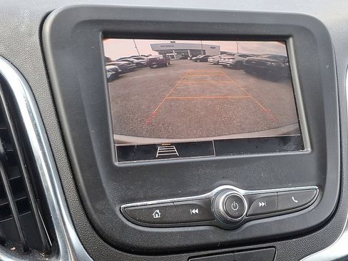 Used 2024 Chevrolet Equinox LT AWD/4WD image 17