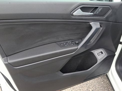 Used 2021 Volkswagen Tiguan SEL image 22