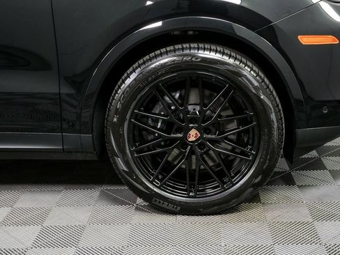New 2026 Porsche Cayenne image 40