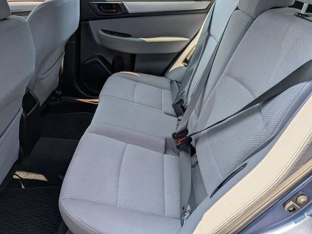 Used 2018 Subaru Outback 2.5i AWD/4WD image 30