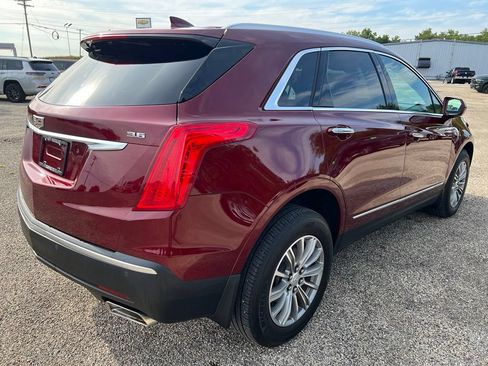 Used 2017 Cadillac XT5 Luxury w/ Driver Awareness Package FWD image 5