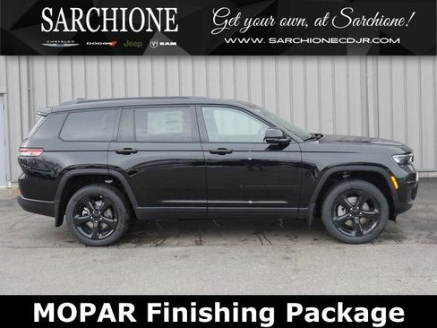 New 2025 Jeep Grand Cherokee L Altitude AWD/4WD image 1