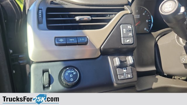 Used 2018 GMC Yukon Denali RWD image 32