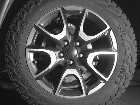 Used 2025 Jeep Compass Trailhawk AWD/4WD image 14