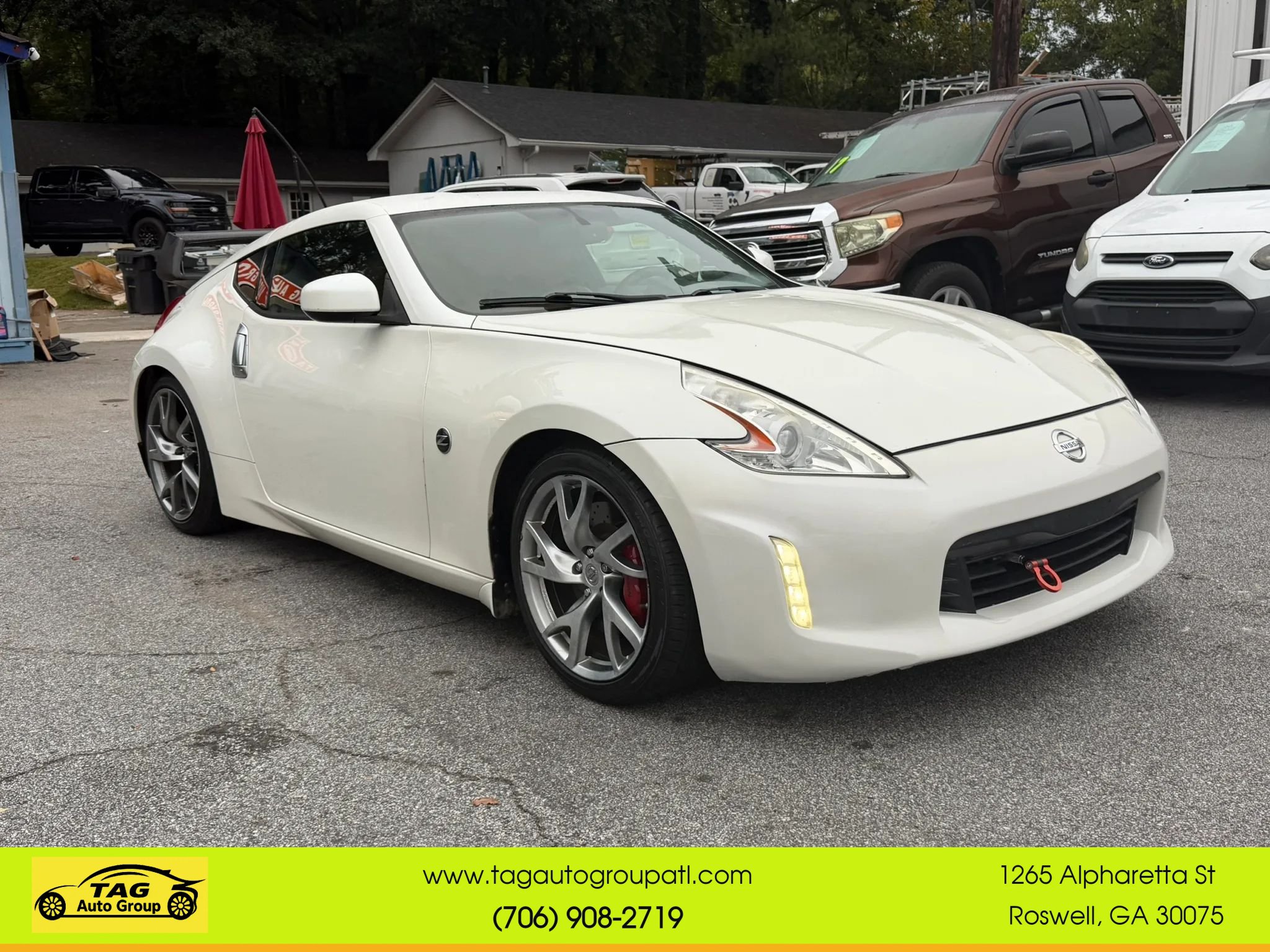 Used 2013 Nissan 370Z Touring w/ Sport Pkg RWD image 3