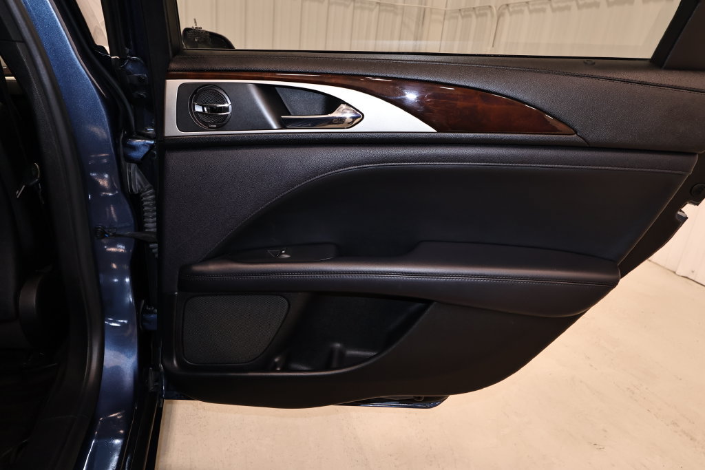 Used 2018 Lincoln MKZ Reserve w/ Climate Package AWD/4WD image 16