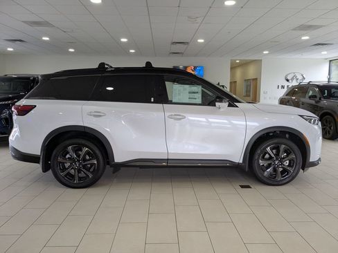 Used 2026 INFINITI QX60 Autograph w/ Dark Cargo Package AWD/4WD image 4