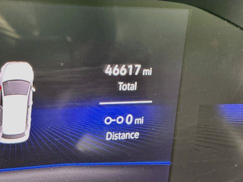 Used 2025 Volkswagen Jetta SE FWD image 19