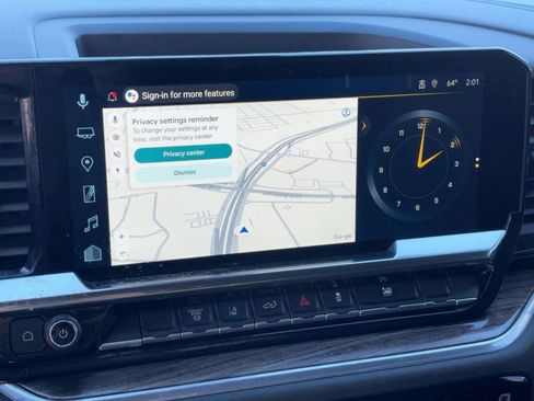 Used 2025 Chevrolet Silverado 2500 LT w/ Convenience Package image 24