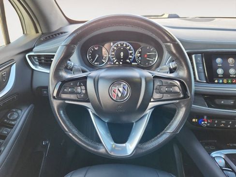 Used 2024 Buick Enclave Premium image 12