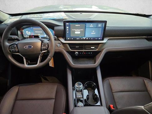 New 2026 Ford Explorer Platinum image 11