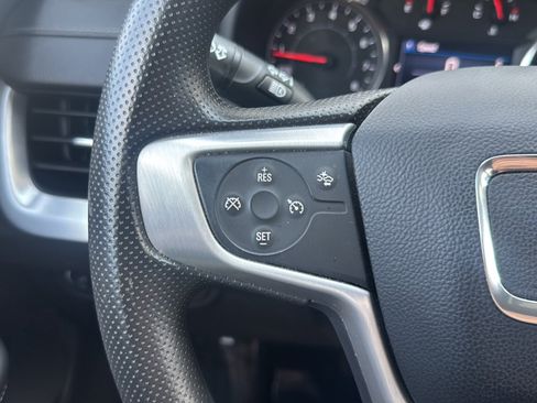 Used 2024 GMC Terrain SLE FWD image 29
