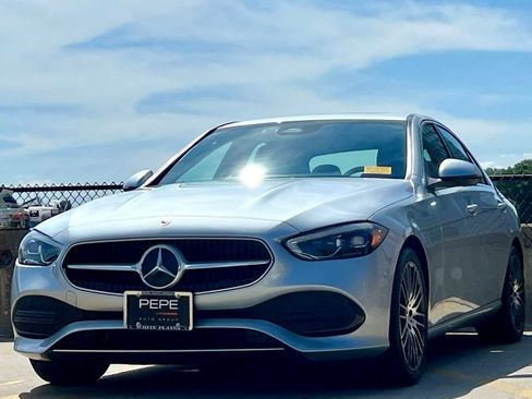 Used 2023 Mercedes-Benz C 300 4MATIC Sedan image 4
