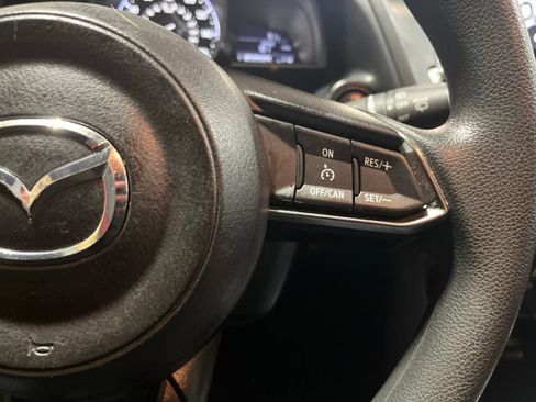 Used 2017 MAZDA MAZDA3 Sport FWD image 23