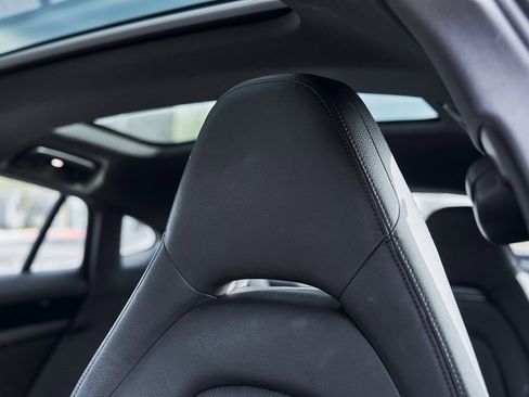 Used 2020 Porsche Panamera 4 image 45