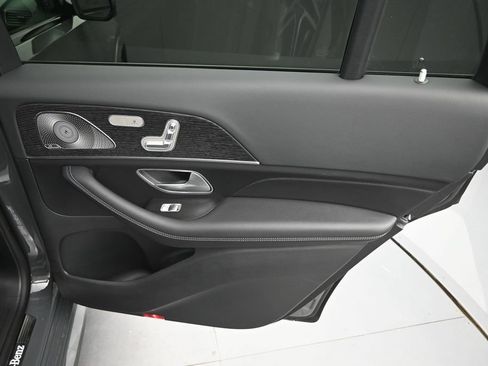 Used 2026 Mercedes-Benz GLS 450 4MATIC image 26