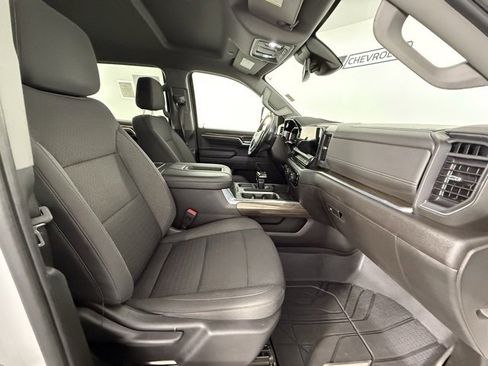 Used 2022 Chevrolet Silverado 1500 RST w/ Max Trailering Package image 16