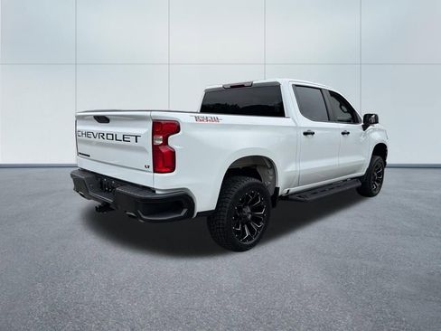 Used 2021 Chevrolet Silverado 1500 LT Trail Boss w/ LPO, Dark Essentials Package AWD/4WD image 5