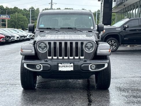 Used 2021 Jeep Wrangler Unlimited Sahara w/ Cold Weather Group AWD/4WD image 13