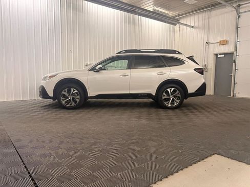 Used 2020 Subaru Outback Limited w/ Popular Package #2 AWD/4WD image 2