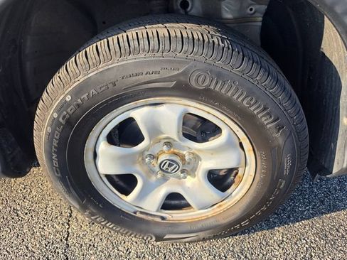 Used 2016 Honda CR-V LX image 11