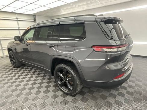 Used 2023 Jeep Grand Cherokee L Limited w/ Black Appearance Package AWD/4WD image 19