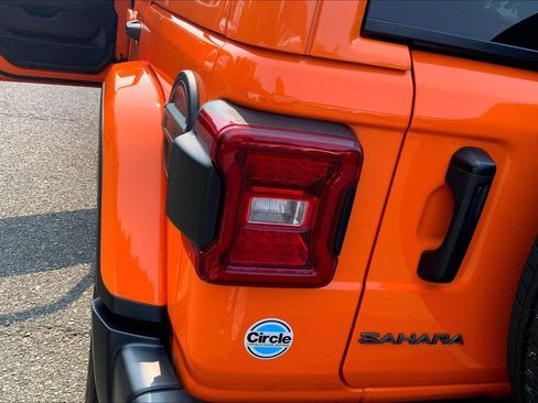 Certified 2025 Jeep Wrangler Unlimited Sahara AWD/4WD image 23