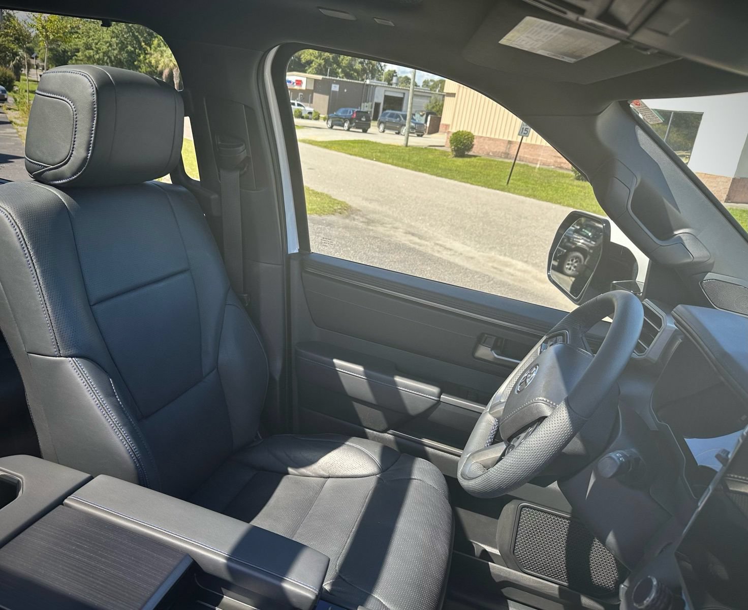 Used 2026 Toyota Sequoia Platinum AWD/4WD image 15