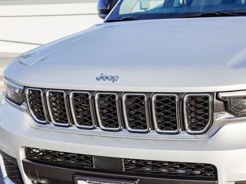 Certified 2023 Jeep Grand Cherokee L Laredo image 6