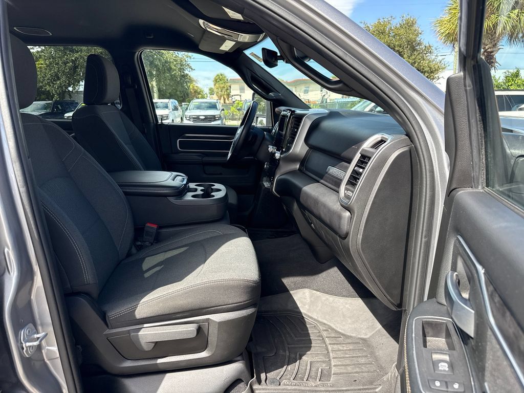 Used 2024 RAM 2500 Big Horn w/ Night Edition AWD/4WD image 26