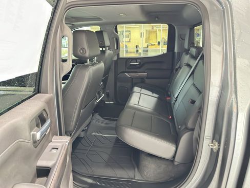 Used 2020 Chevrolet Silverado 1500 LTZ w/ LTZ Premium Package image 16