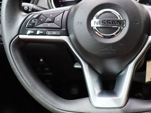 Used 2018 Nissan Rogue S FWD image 51