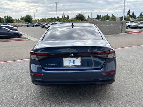 Used 2023 Honda Accord EX image 6