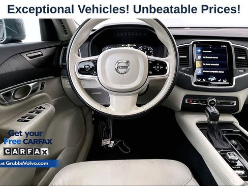 Used 2020 Volvo XC90 T5 Momentum w/ Protection Package Premier AWD/4WD image 3