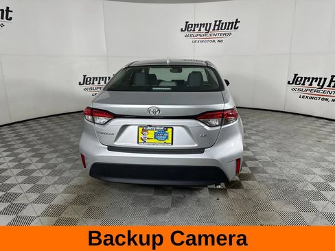 Used 2025 Toyota Corolla LE FWD image 7