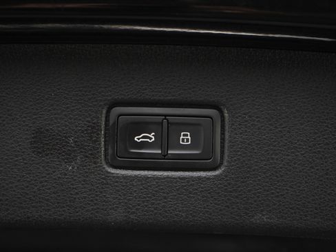 Used 2025 Audi Q7 2.0T Premium Plus AWD/4WD image 18