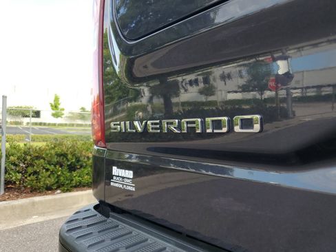 Used 2023 Chevrolet Silverado 1500 ZR2 w/ Technology Package AWD/4WD image 7