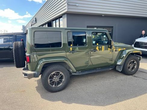 Used 2016 Jeep Wrangler Unlimited Sahara AWD/4WD image 3
