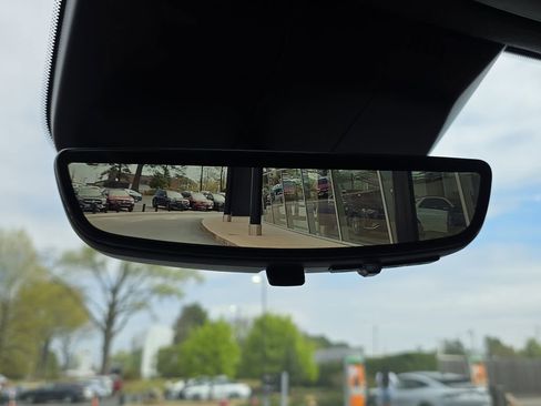 Used 2023 Cadillac Escalade Sport Platinum w/ LPO, ONYX Package image 26