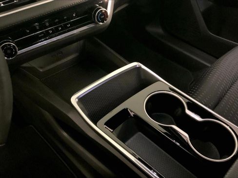 Used 2025 Chevrolet Equinox LT image 17